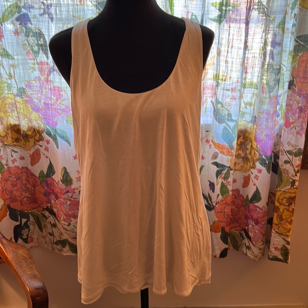 NWT Loft Split Back Tank Size Large Ivory